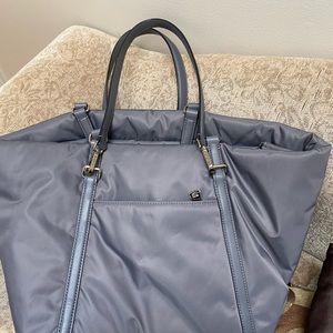 Mz Wallace Astor tote in slate puff Bedford.